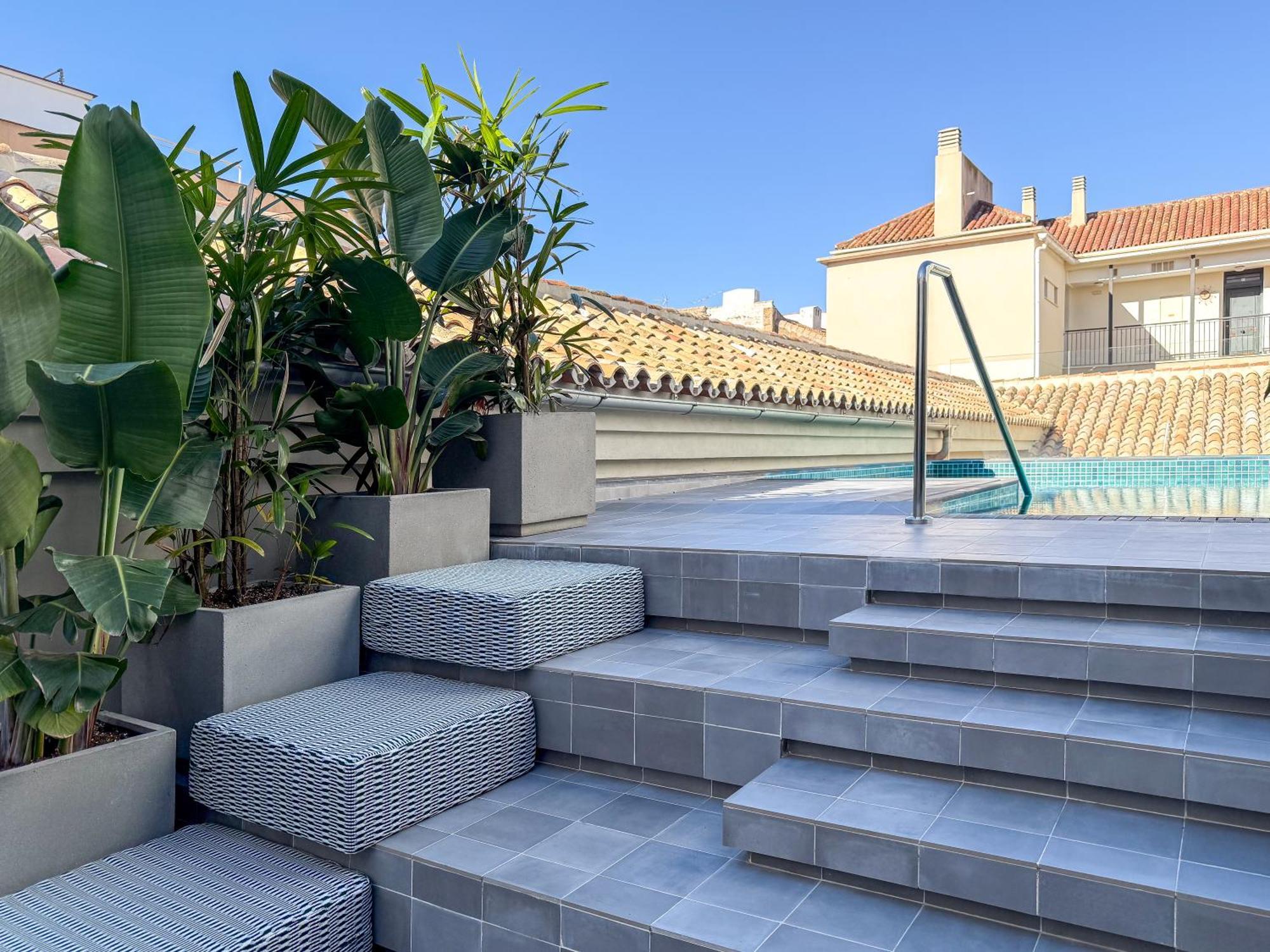 Coeo Hernan Ruiz Rooftop Pool Hostel Малага Екстер'єр фото
